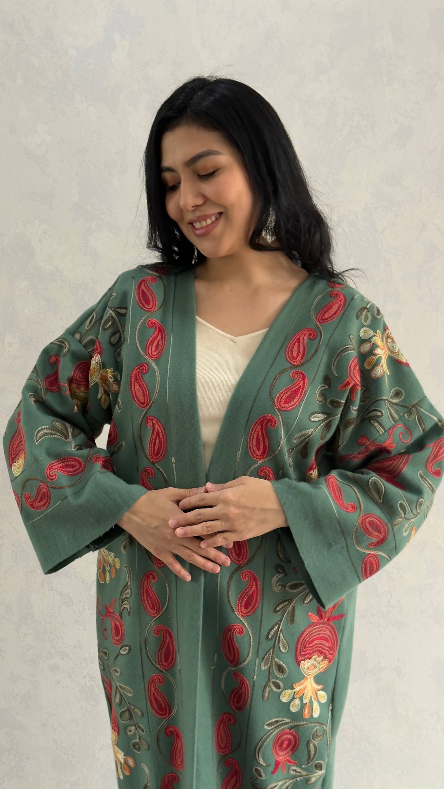 Suzani style Green Chapan - Outdoor Robe - Kimano